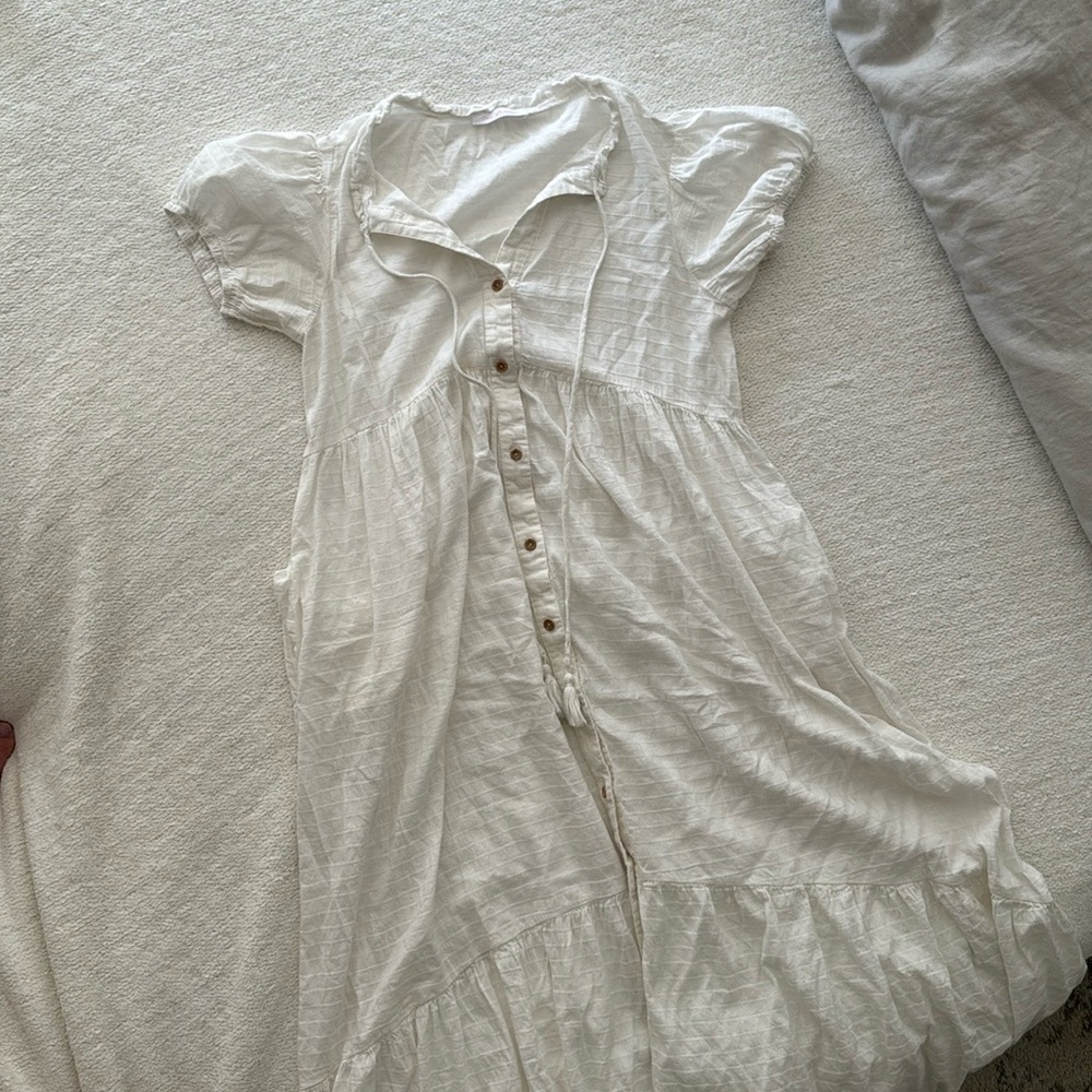 White maxi dress